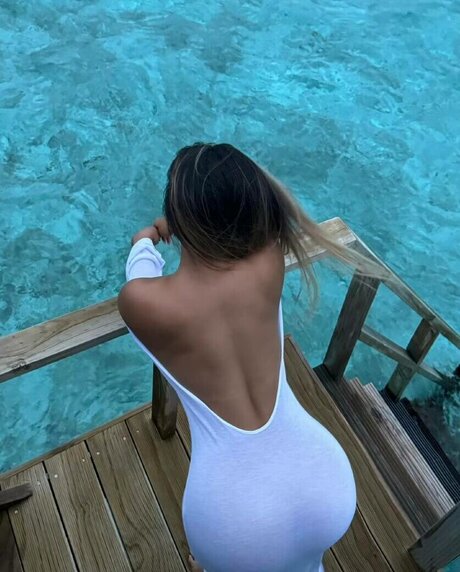 Cutelucia akt pornostar galerie