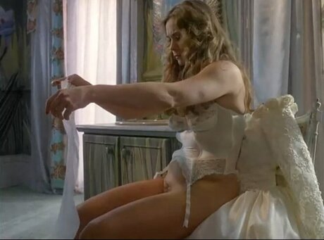 Theresa Russell nackt schöne bilder