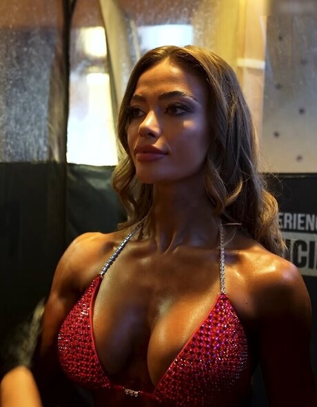 Camilla Nkenke schöne kunst bild