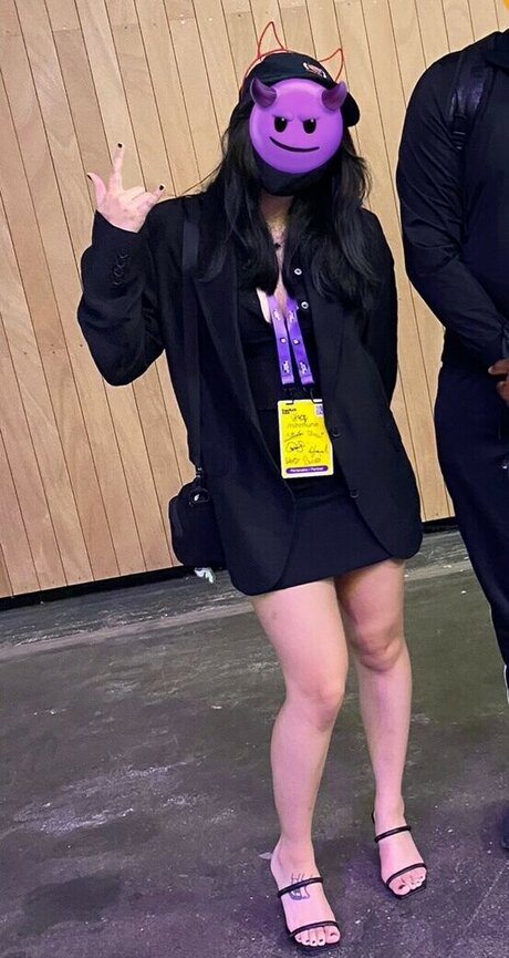 Akuma Nihmune beste bilder