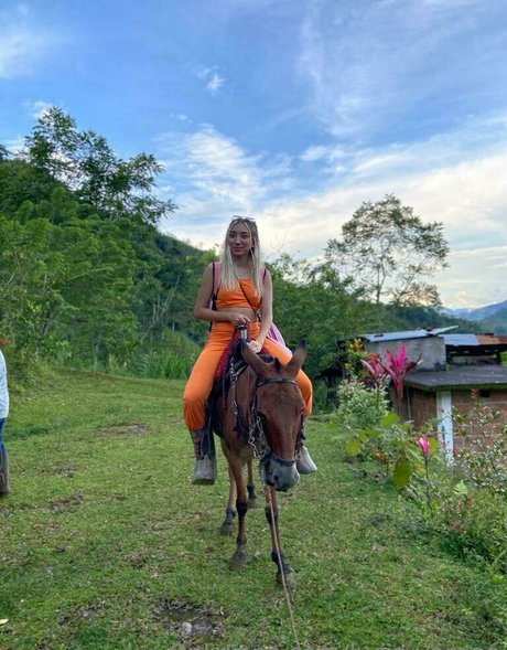 Lucia vargas heiße perfekte fotos