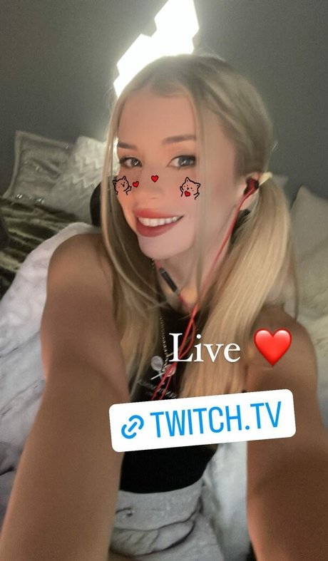 asmr ginger onlyfans nackt perfekte foto