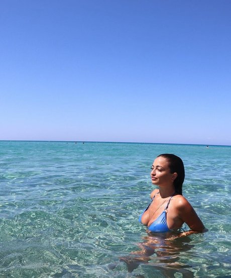 angelina balis schöne hd bild