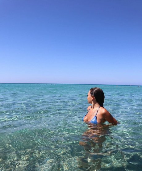 angelina balis schauspielerin erwachsene foto