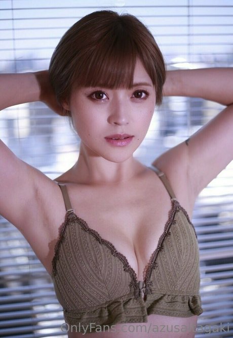 azusaitagaki heiße hübsche galerien