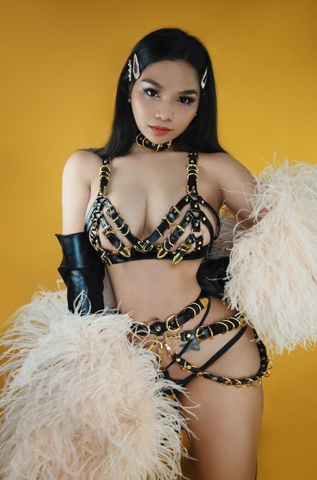 Fantastic Nami exklusive top foto