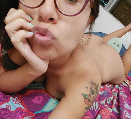 miss mili hübsche pornographische fotos