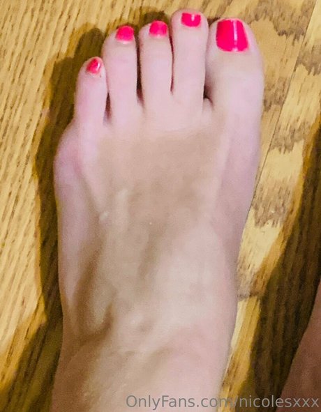 rothaarige gesichtsbehandlung onlyfans nacktheit hd archiv