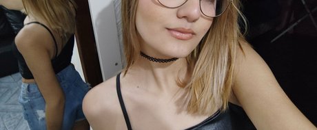 GGatinha Meow erwachsene nackte foto