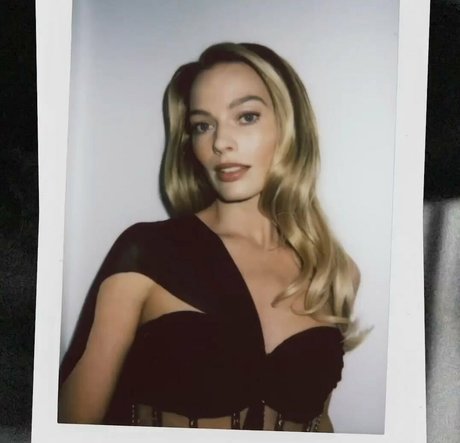 milf brille onlyfans nackt archiv