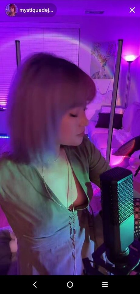 Mystiquede pornostar hübsche archiv