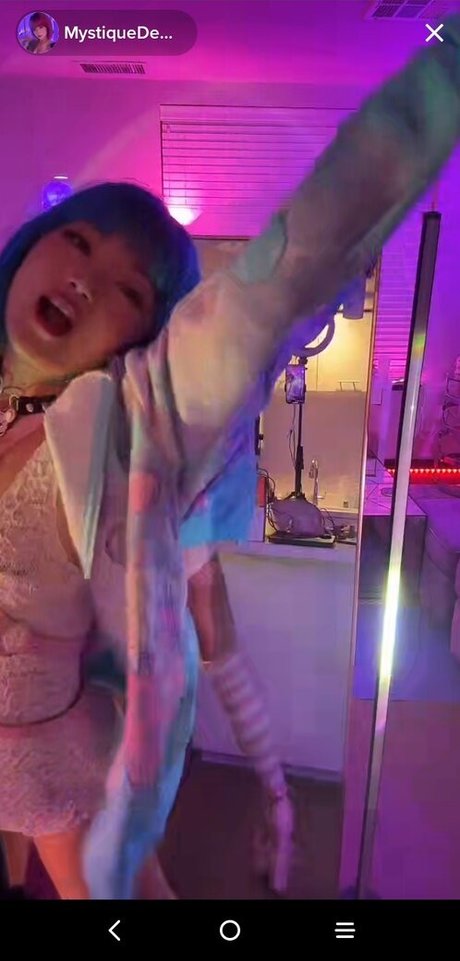 Mystiquede model exklusive archiv