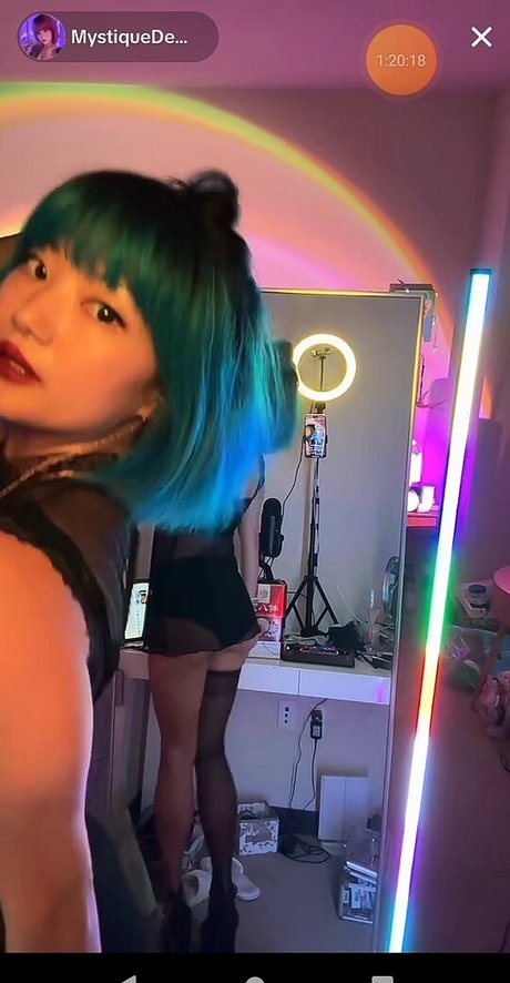 Mystiquede nacktheit akt bilder