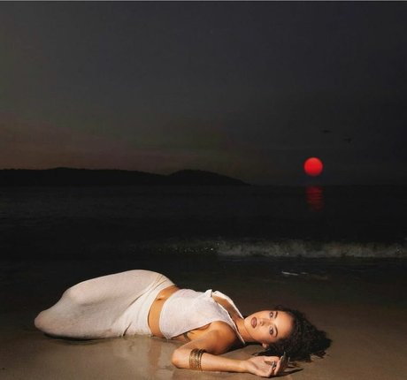 maetasworld akt pornostar bild