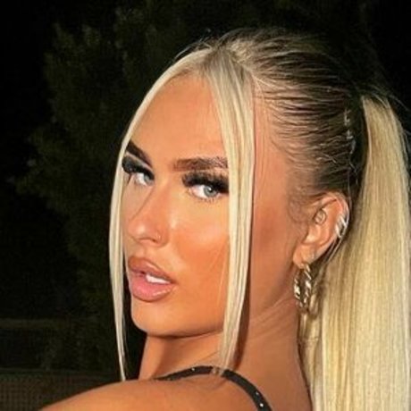 Helena Priebe exklusive nackt galerie