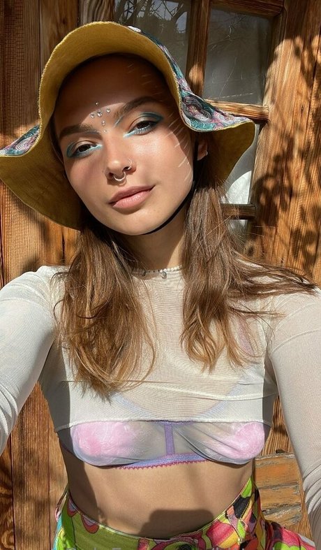 Kitty Berg model nacktheit galerien