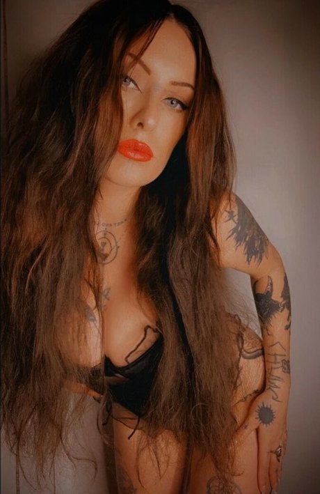 Heavymetalvixen hübsche nette bilder