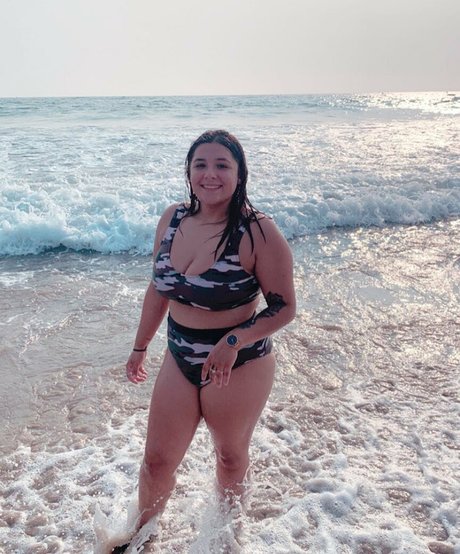 EhLiySiah exklusive kostenlose fotos