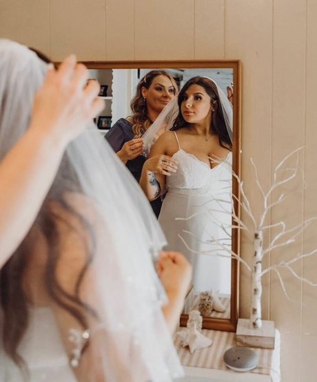 EhLiySiah erotische erwachsene fotos