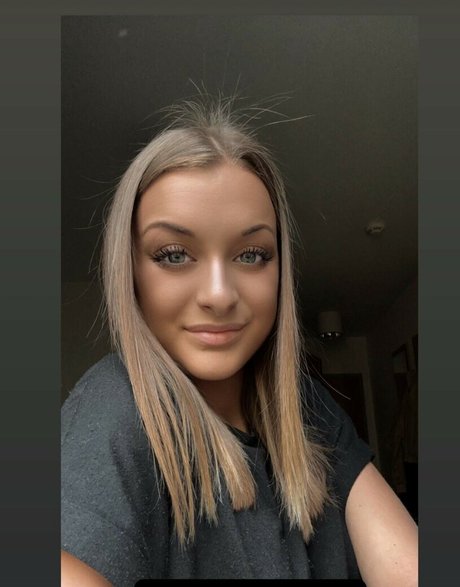 Zala Megye nackt bilder