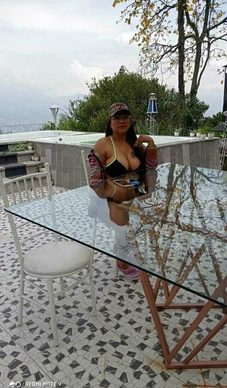 kanelamorena model nacktheit fotos