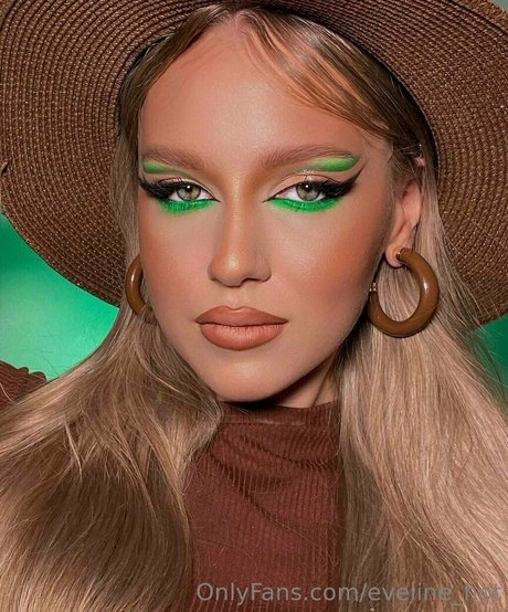 eveline hot heiße nackte foto