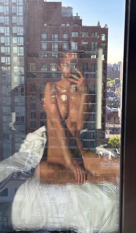 Francesca Pey exklusive nacktheit bilder