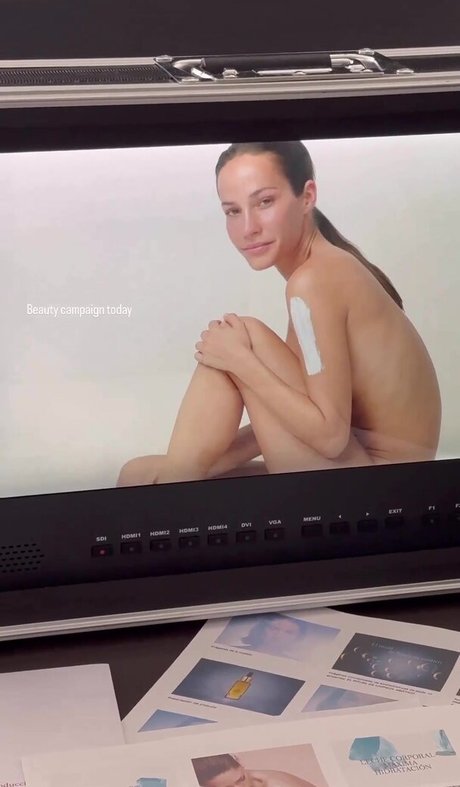 Francesca Pey schauspielerin kunst bild