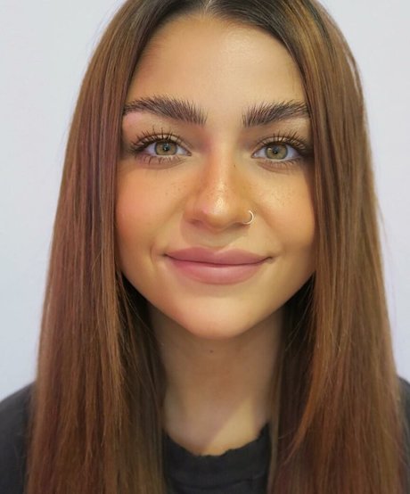 Andrea Russett kunst heiße bild