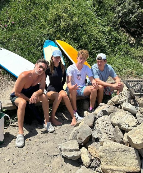 Charlotte Lawrence hübsche nette fotos