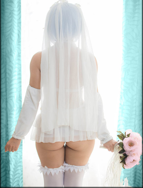 Hitomi Locks erwachsene freie fotos