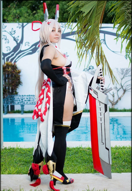 Hitomi Locks porno erotische galerie