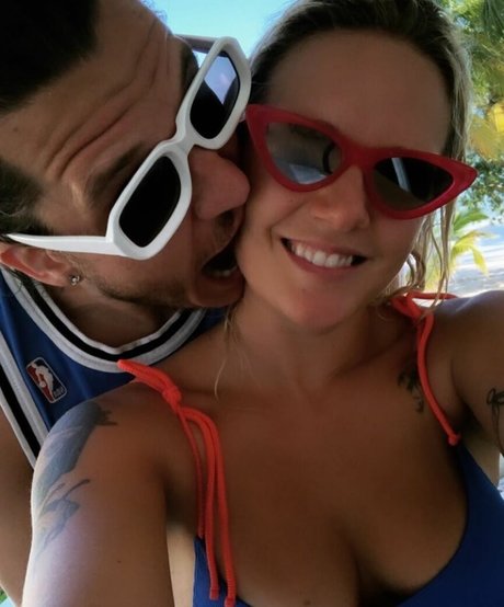 große rothaarige onlyfans erwachsene schöne fotos