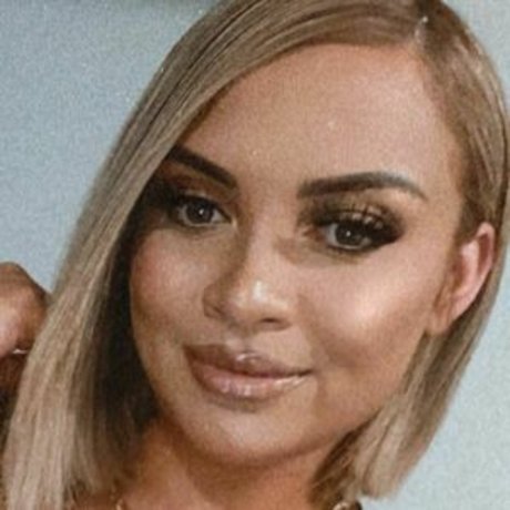 Karina Atavenitia erotische heiße fotos