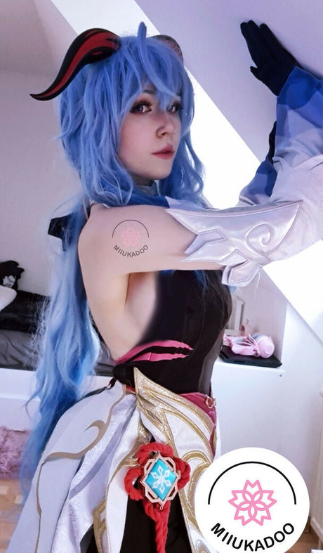 Miukadoo model porno archiv