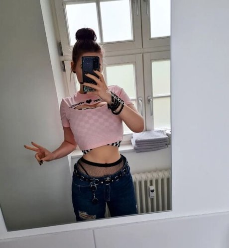 Miukadoo nackte fotos