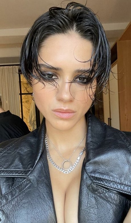 Sasha Calle kostenlose kunst galerien