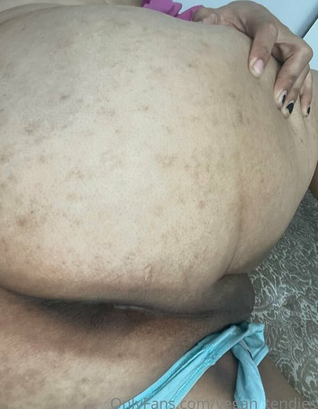 vegan tendies model hd foto