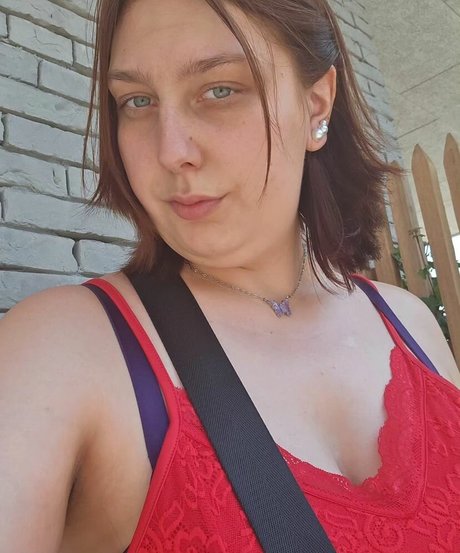 Bustyolive nackt kostenlose archiv