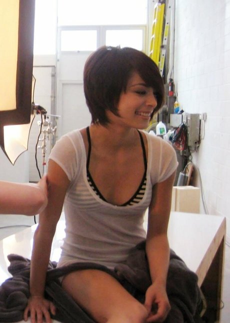 Kristin Kreuk pornostar nackte galerie