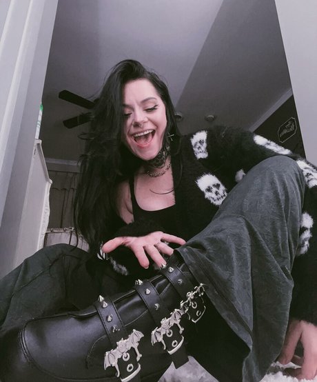 yourfavlittledemon exklusive erwachsene foto