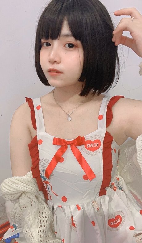 Angel Chan pornostar nackte bilder