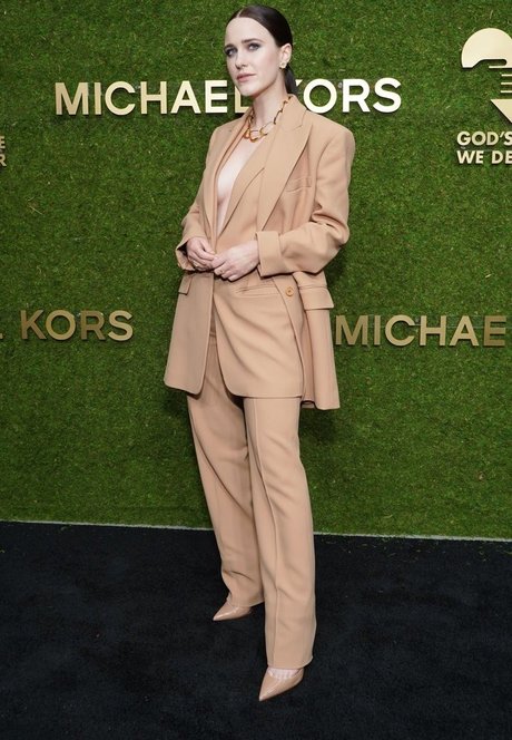 Rachel Brosnahan hübsche foto