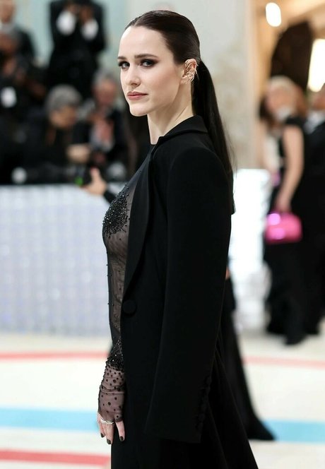 Rachel Brosnahan freie top archiv