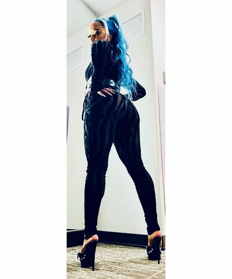 Kiera Hogan perfekte erwachsene fotos