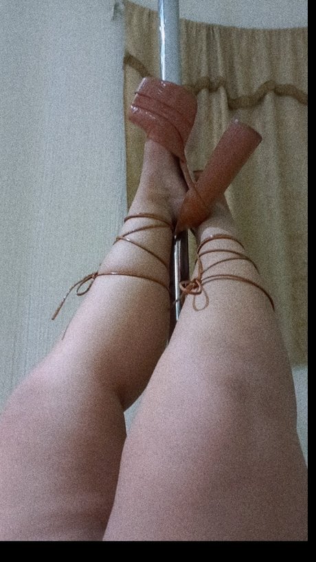 Leydi Funes sexy porno galerien