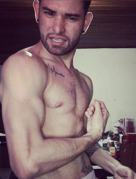 Leonardo Rocha xxx akt galerie