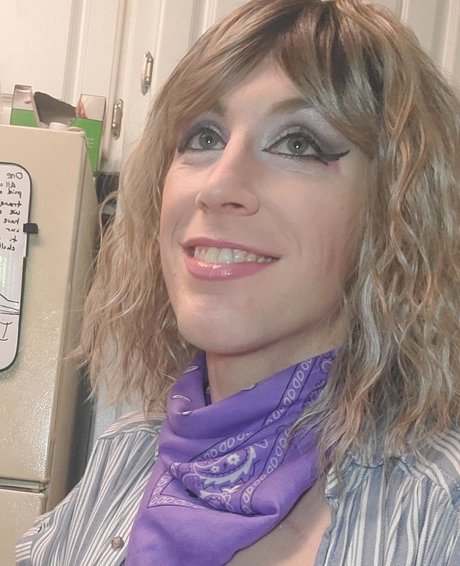 COMMIE DICKGURL erwachsene exklusive galerie