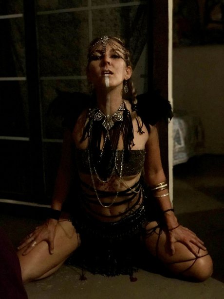 Linda May xxx erotische galerie