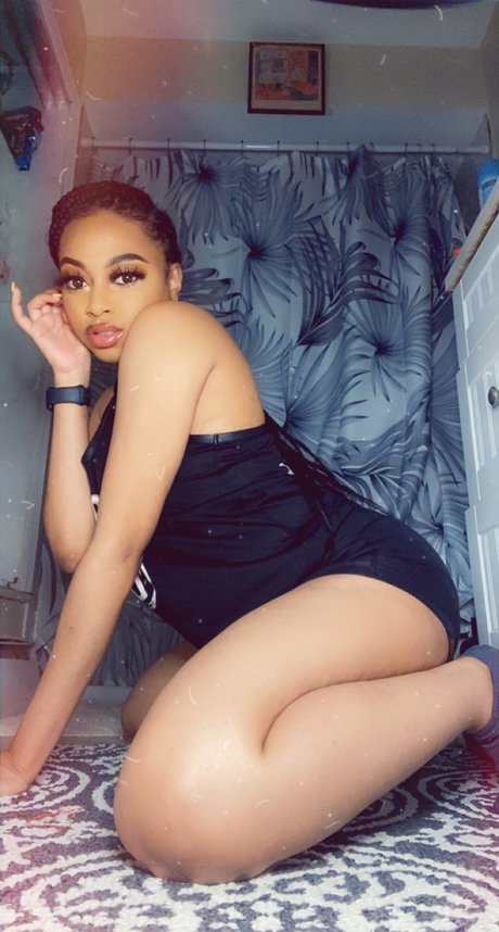 Ciao Bella erwachsene nackt foto